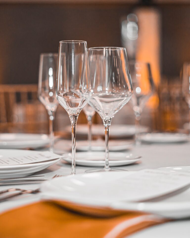 Glassware, Serving & Temperature — what to use and why